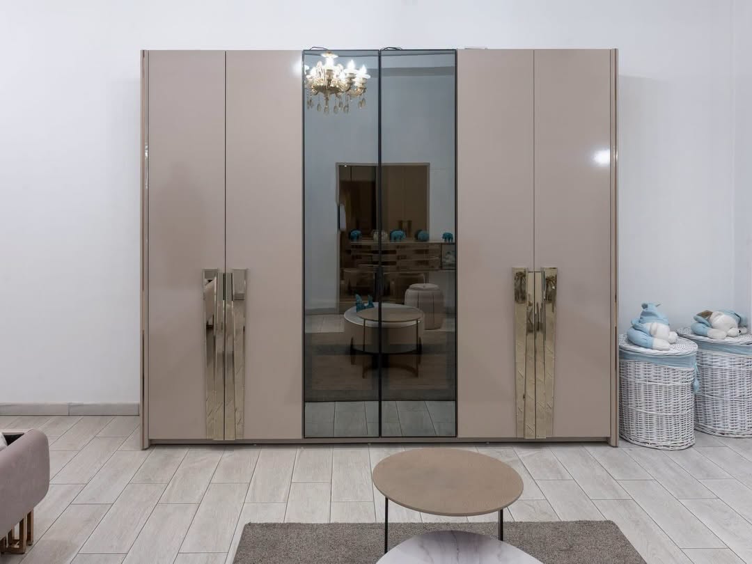 Armoire